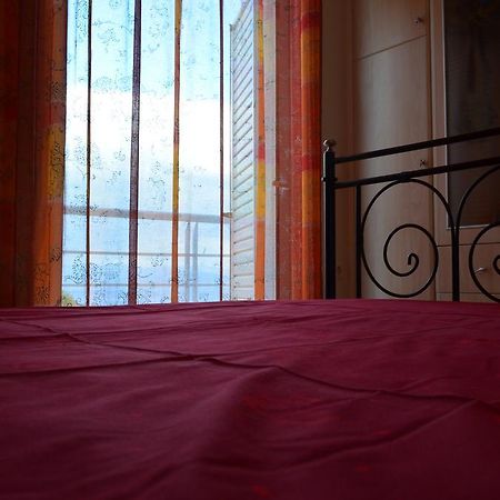 Giorgis Home Seafront Schinias Exterior photo